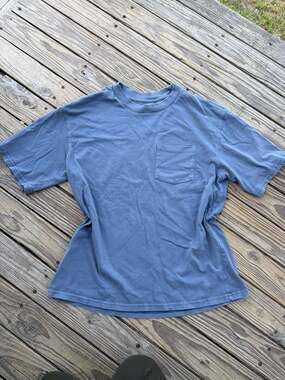 Arizona Jean Co Blue Pocket T-Shirt Size S